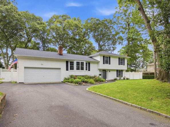 57 Brooksite Drive, Smithtown NY 11787