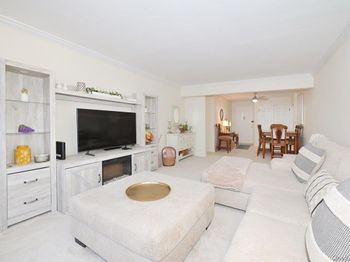 4 Birchwood Court