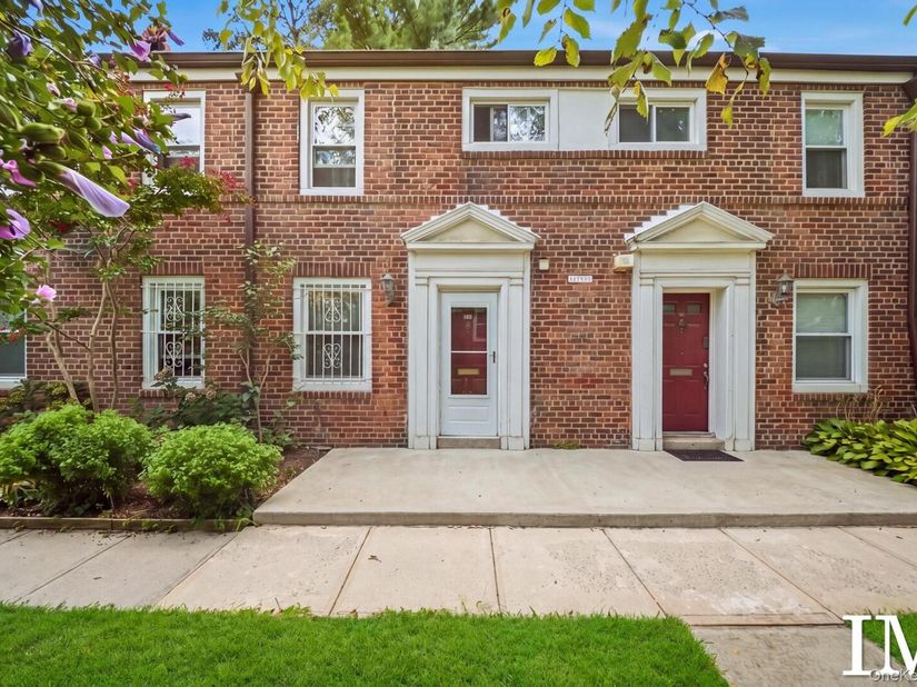 147-47 Charter Road 22 B, Briarwood NY 11435