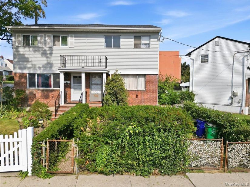 20229 120th Avenue, Saint Albans NY 11412