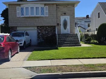 16 Angevine Avenue
