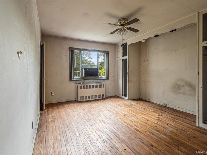 83-18 229 Street 612, Bellerose Manor NY 11427