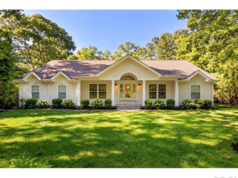 16 Willowood Court, Westhampton NY 11977