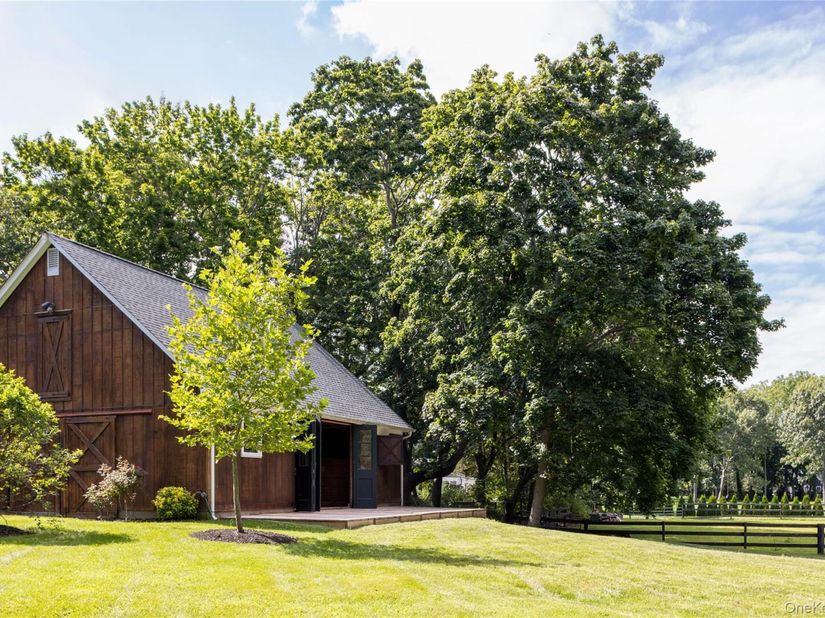 184 Phillips Lane, Aquebogue NY 11901