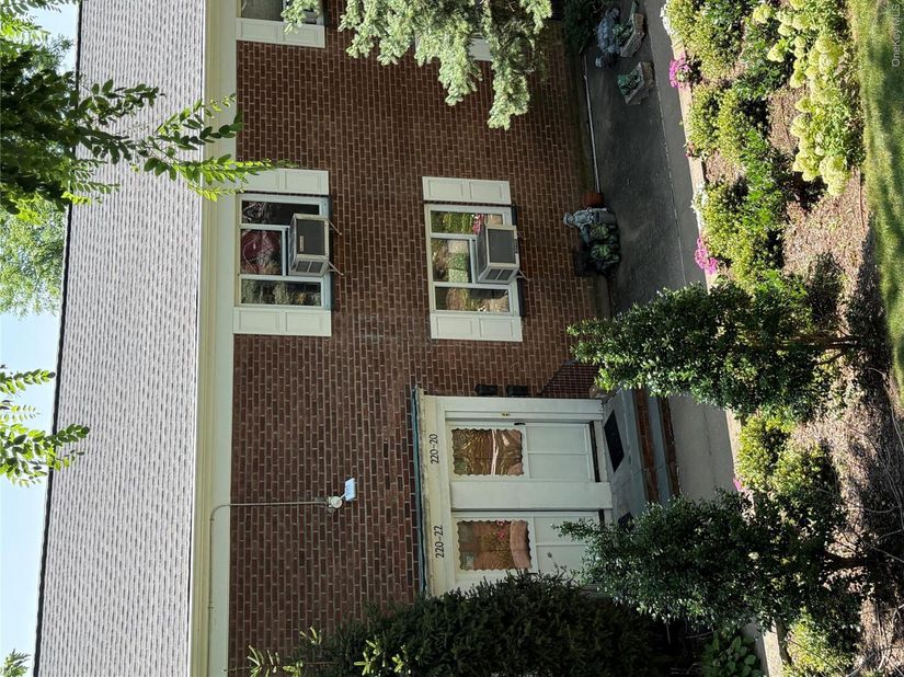 220-20 Stronghurst Avenue 20, Queens Village NY 11427
