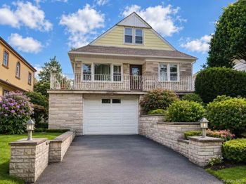 150-32 8th Avenue