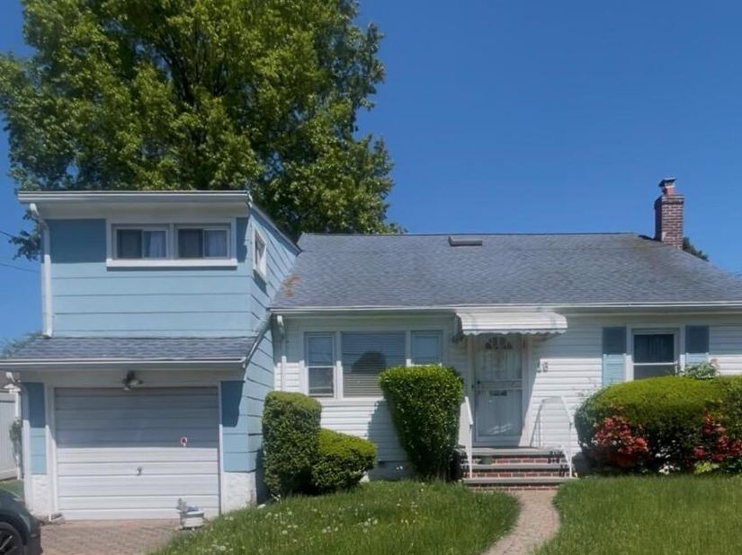 16 Barrington Street, Westbury NY 11590