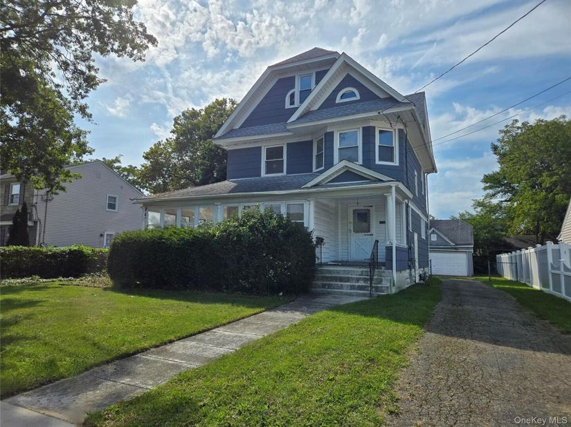 302 Locust Avenue, Freeport NY 11520