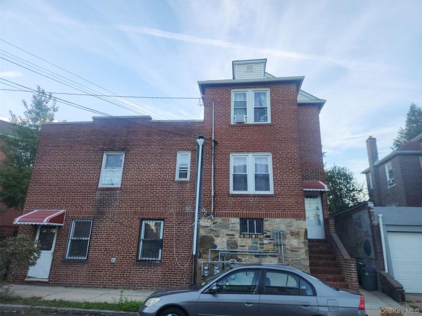 859 Penfield Street, Bronx NY 10470
