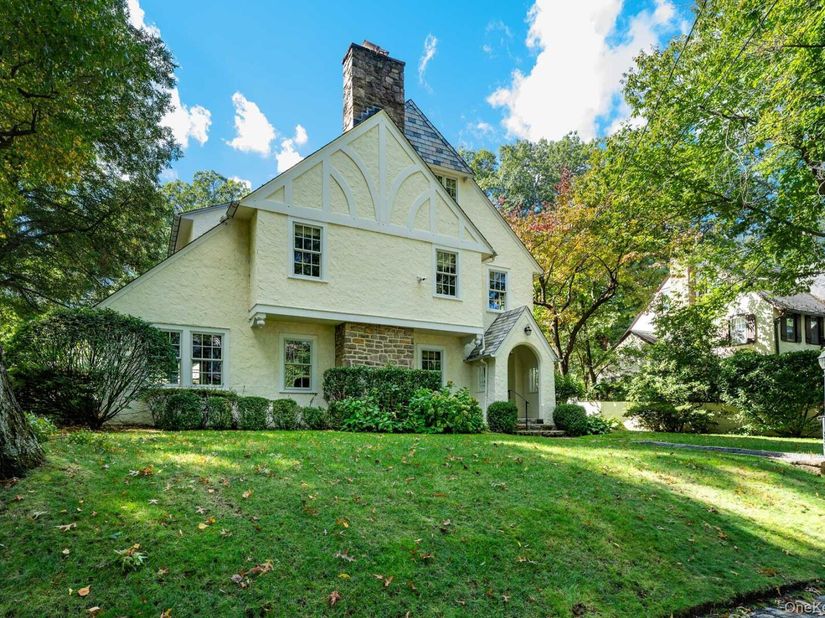 49 Beechmont Avenue, Bronxville NY 10708