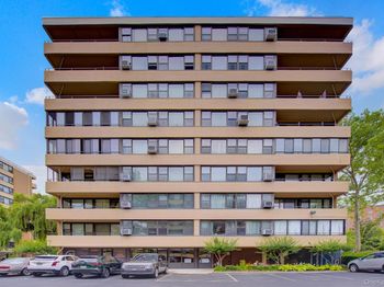 166-10 Powells Cove Boulevard