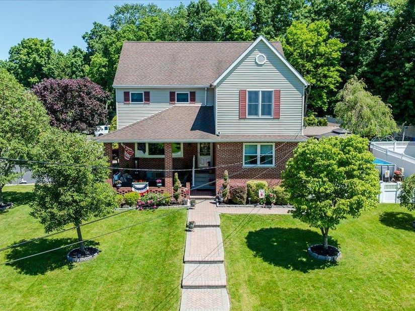 185 Jefferson Avenue, Thornwood NY 10594