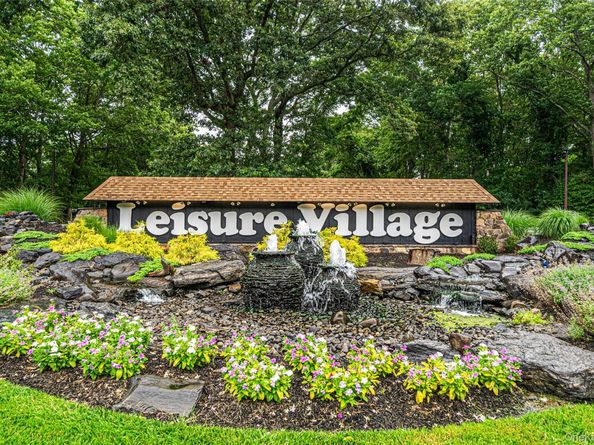 231 Blackpool Court, Ridge NY 11961