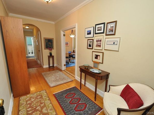 143 Garth Road 5J, Scarsdale NY 10583