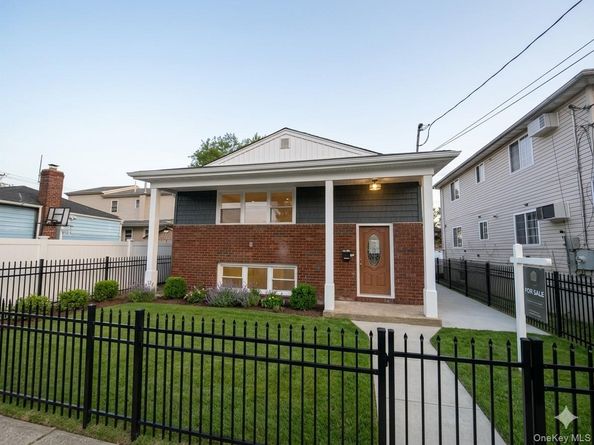 22536 111th Avenue, Queens Village NY 11429