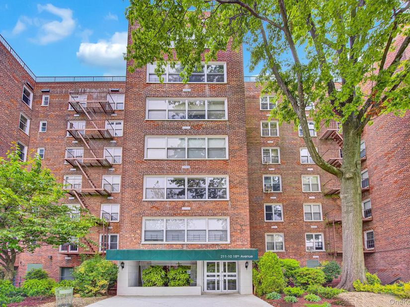 211-10 18th Avenue 1J, Bayside NY 11360