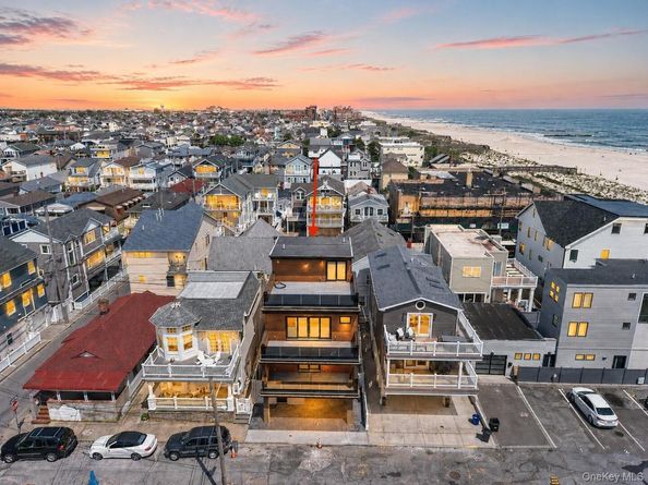 18 New Hampshire Street, Long Beach NY 11561