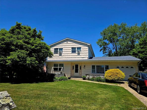 211 Babylon Street, Islip Terrace NY 11752