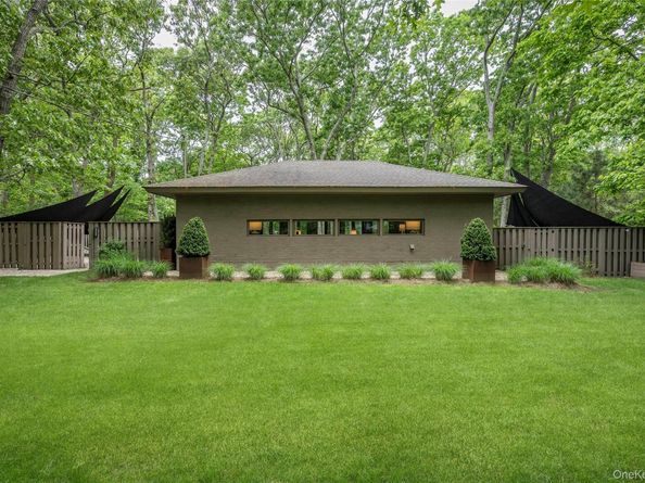 13 Bittersweet Avenue, Hampton Bays NY 11946