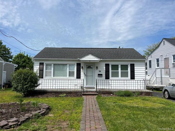 84 Boylan Lane, Blue Point NY 11715