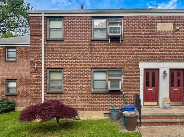 17-76 166 Street Fl2, Whitestone NY 11357