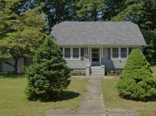 20 Gatelot Avenue, Ronkonkoma NY 11779
