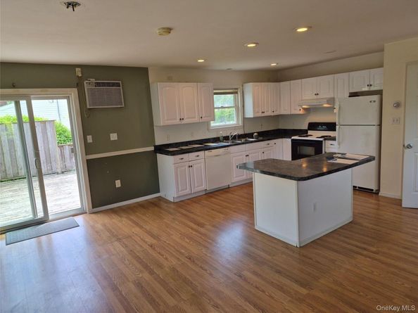 24 Lavender Road, Rocky Point NY 11778