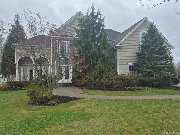 11 Ryan Court, Bohemia NY 11716