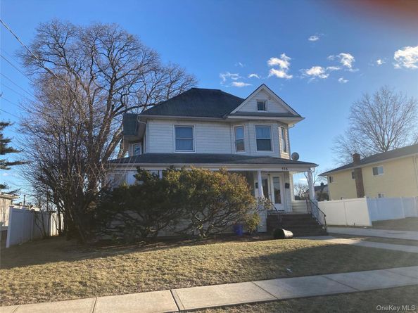 185 Southside Avenue, Freeport NY 11520