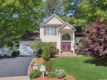 16 Winterberry Drive