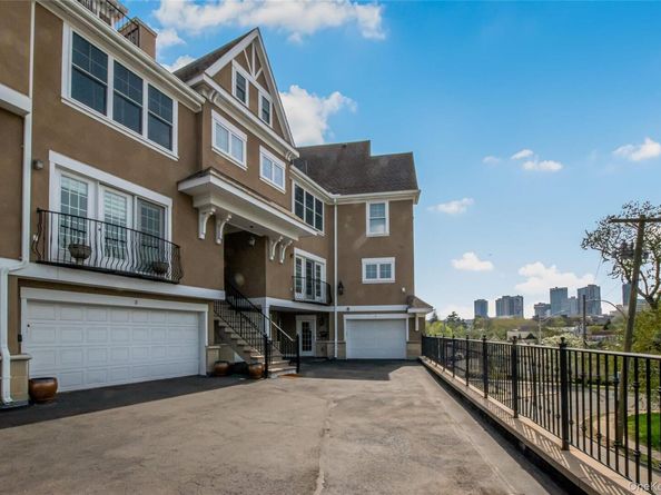 80 Old Boston Post Road 2, New Rochelle NY 10801