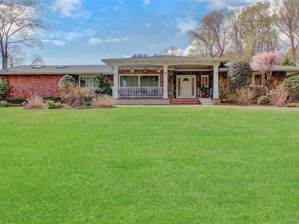 36 Landview Drive, Dix Hills NY 11746