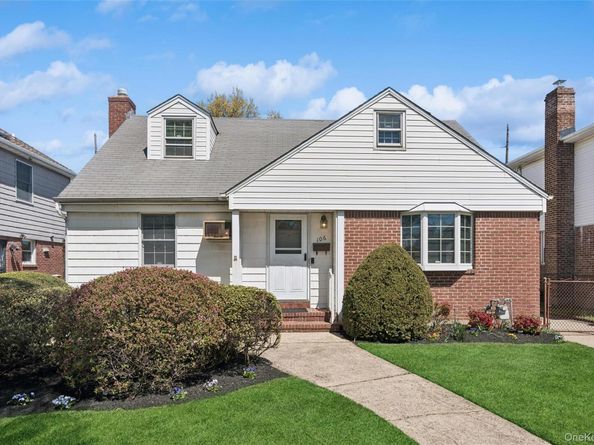 106 Aster Drive, New Hyde Park NY 11040