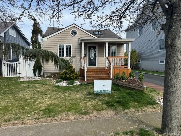75 S Bay Drive, Babylon NY 11702