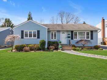 689 Pleasant Avenue