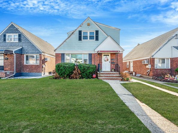 34 Meyer Avenue, Valley Stream NY 11580