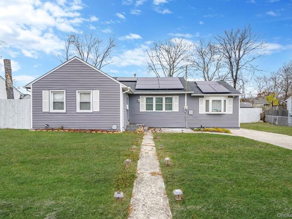 13 Poplar Street, Central Islip NY 11722