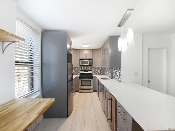 488 Ocean Parkway 6C, Brooklyn NY 11218