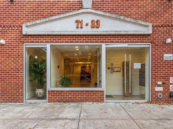 7133 162nd Street 4B, Fresh Meadows NY 11365