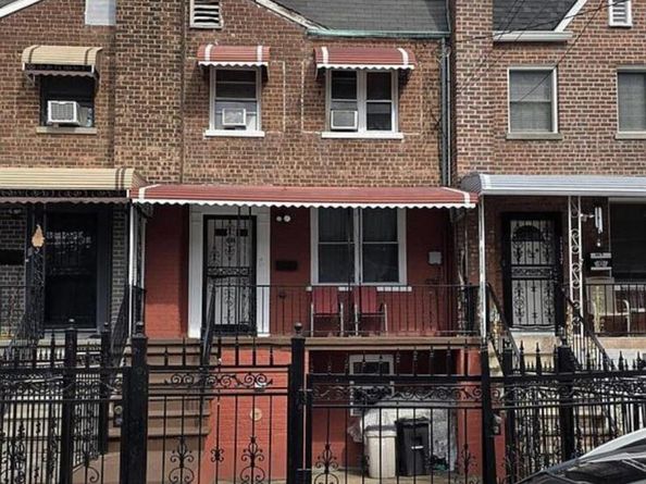 1115 E 214th Street, Bronx NY 10469
