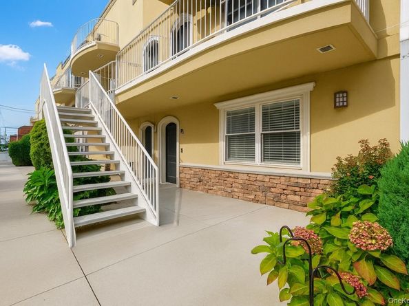 176 Beach 101st 4A, Rockaway Park NY 11694