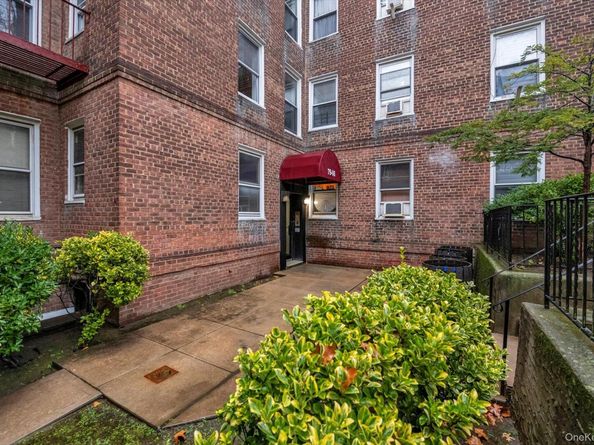 79-06 Main Street 2J, Flushing NY 11367