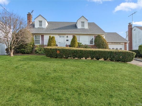 178 Farnum Boulevard, Franklin Square NY 11010