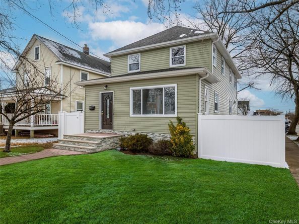 2962 Grand Avenue, Baldwin NY 11510