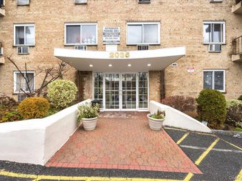 2035 Central Park Avenue