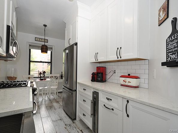 143 Garth Road 3L, Scarsdale NY 10583