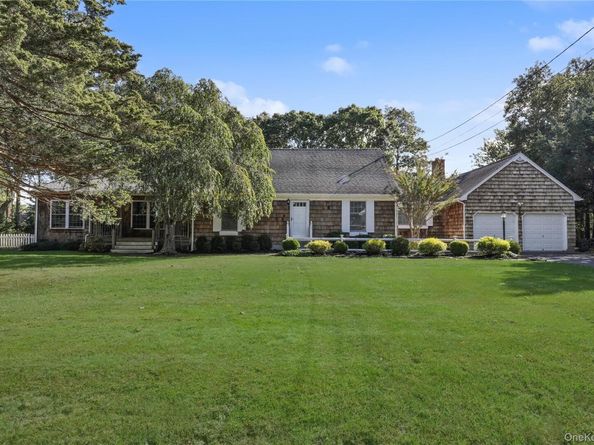 48 Nidzyn Avenue, Remsenburg NY 11960