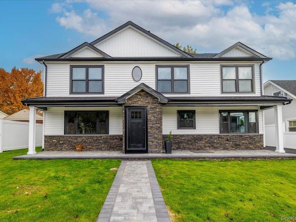 38 Heather Lane, Levittown NY 11756