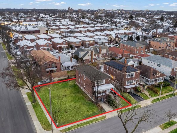 196-64 45th Avenue, Flushing NY 11358