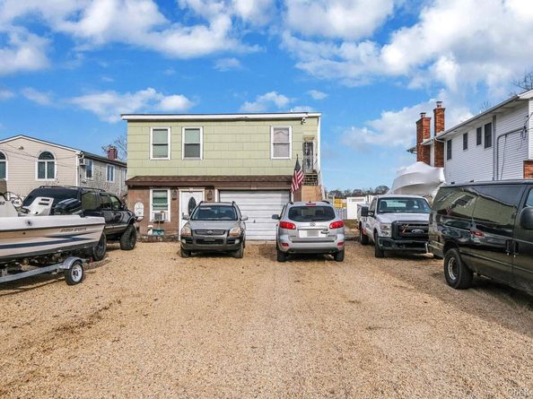 17 Riverside Avenue, Mastic Beach NY 11951